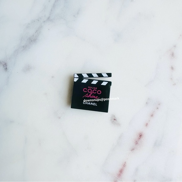 Authentic Rare Chanel Movie Clapboard Magnet brooch NEW - Picture 2 of 3